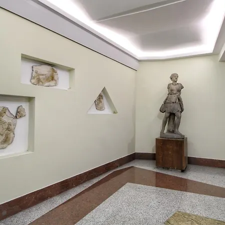 Πανσιόν Centro Cdr Luxury 4*