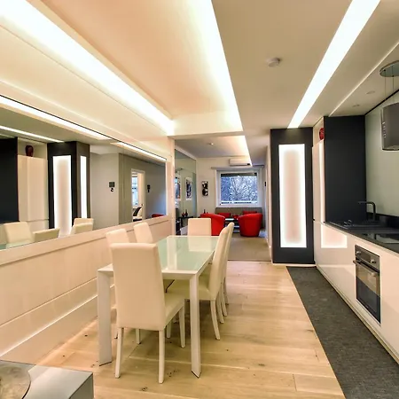 Centro Cdr Luxury Πανσιόν