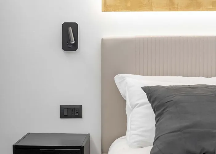 Centro Cdr Luxury 招待所 4*